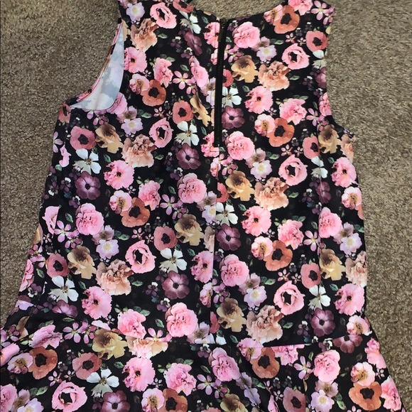 H&M Peplum top - Picture 4 of 4